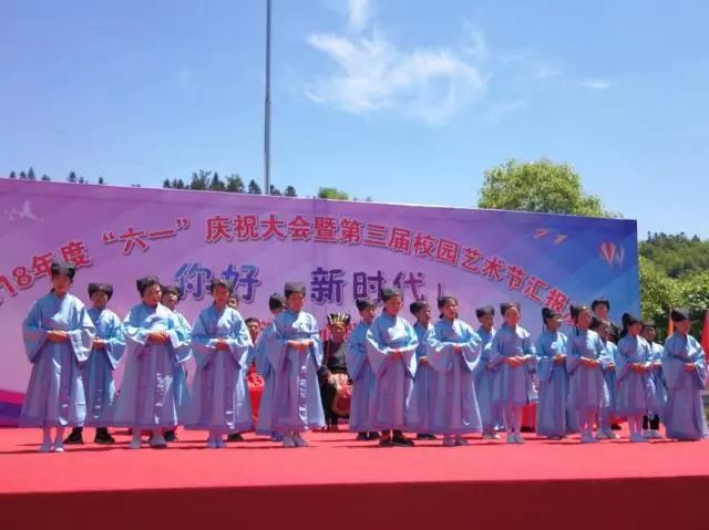 15288925705996763gRx.jpg 微信圖片_20180613201648.jpg