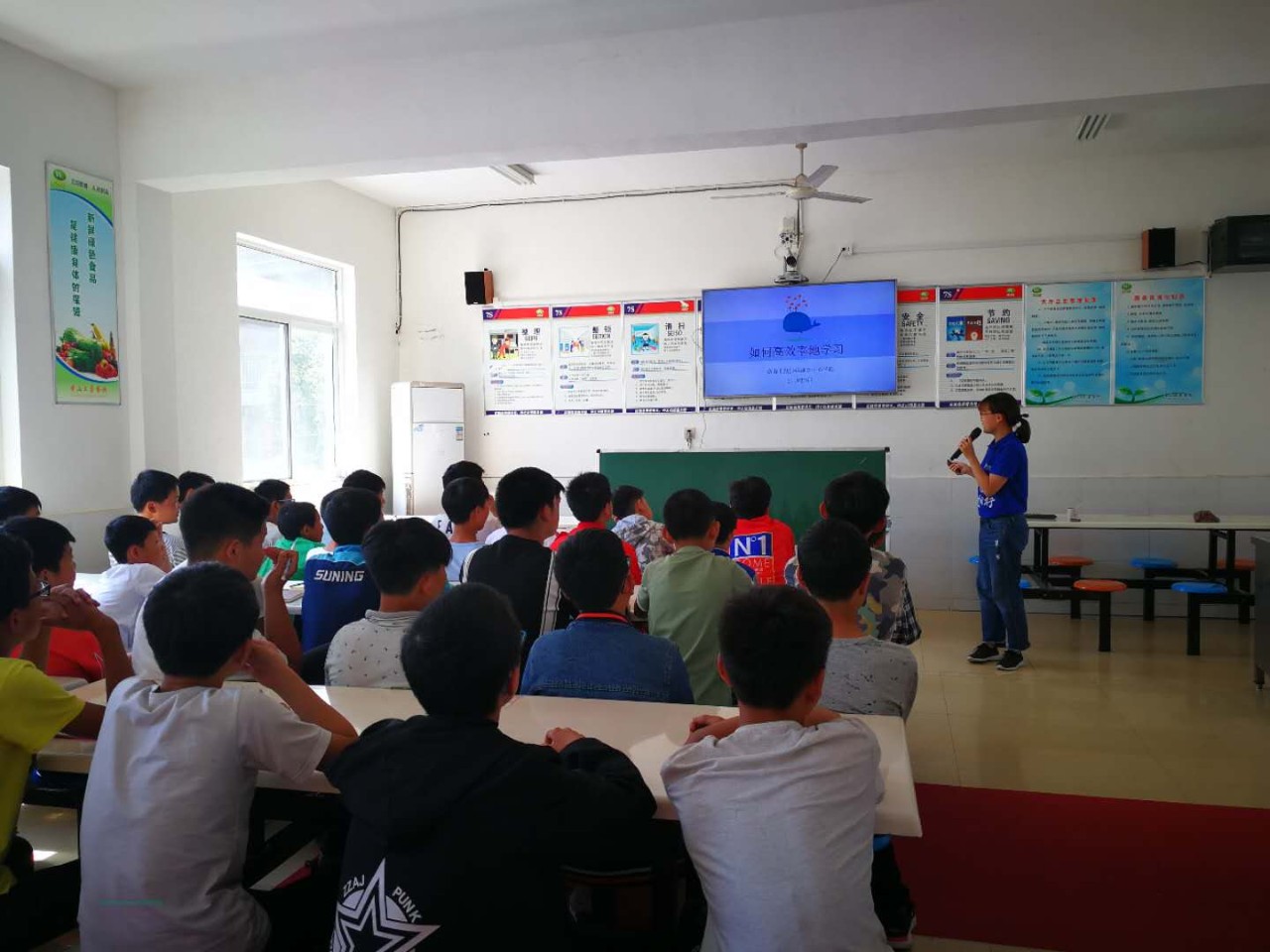 1528893792845054djBd.jpg 余老師上課2.jpg